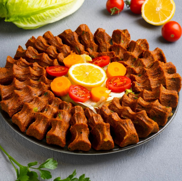 Lezzet Arenası Başlasın!🔥Çiğ Köfte mi 🥵 yoksa İçli Köfte mi  🥰 Sizin Favoriniz Hangisi?