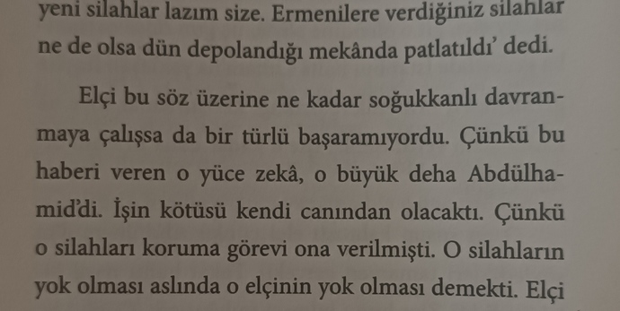 Halil yasar kollunun kitabinda yazanlar çok cocukça yazılar değilmi?