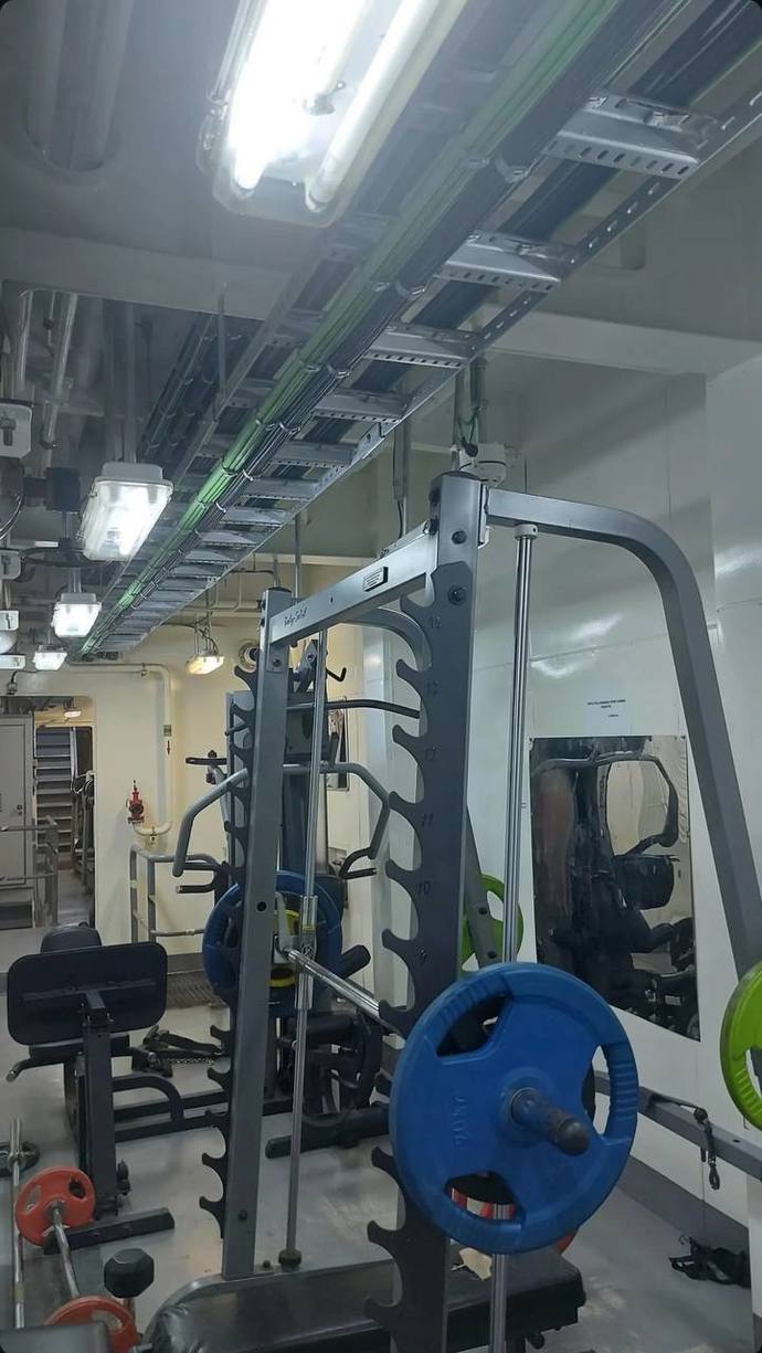 Sporda aşırı terliyorum. Salonda kokumdan rahatsız olurlar mı?