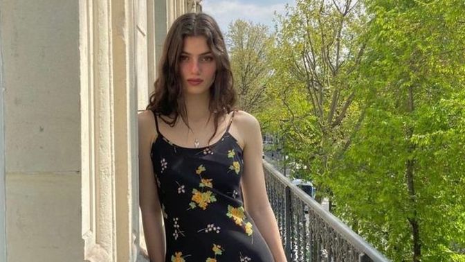 İnsan yaşına göre mi giyinmelidir yoksa ruhuna göre mi?