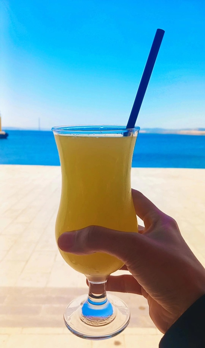 Bulunduğunuz yerden bı foto atar mısınız?