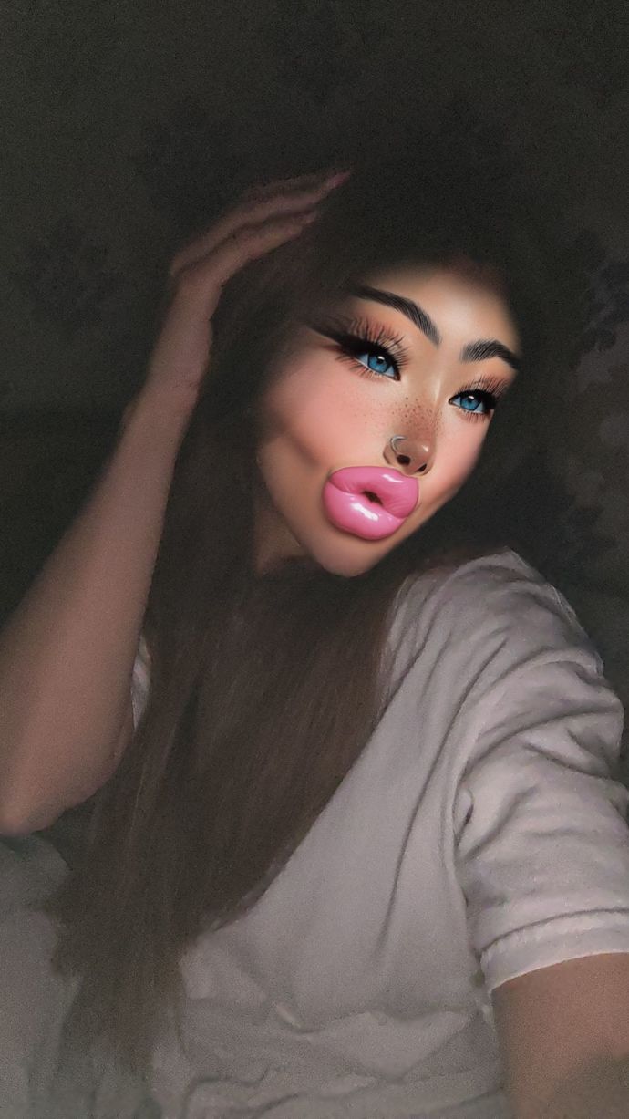 Arkadaşlar yapar mısınız shop yaptığım çok belli oluyor mu? instadan exe gönderme yapacam da mutluluk pozu vereyim dedim🤭?