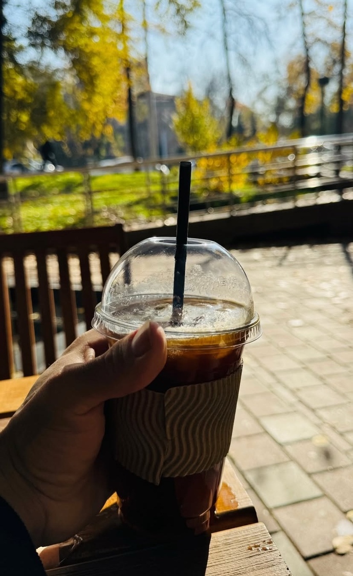 Sızinle kahve ıcer miyim söyleyim mi?