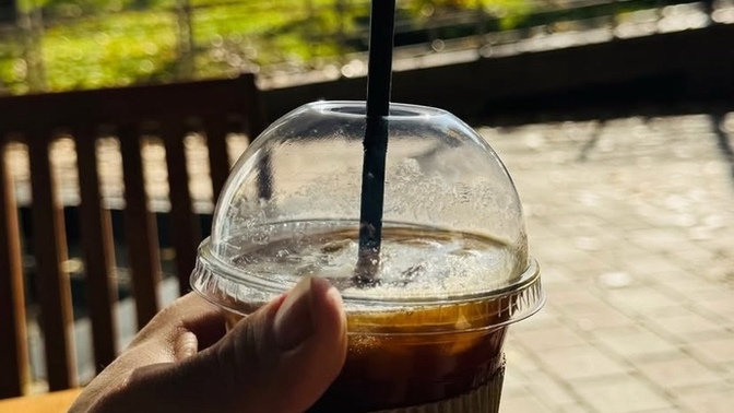 Sızinle kahve ıcer miyim söyleyim mi?