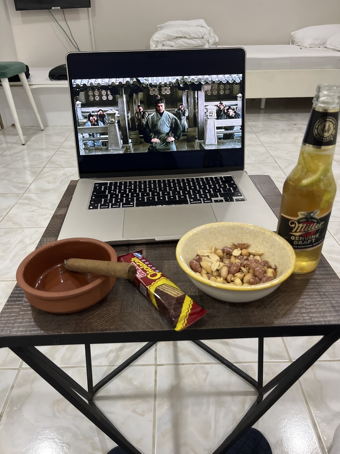 Film izlerken genellikle tıkınır mısınız?