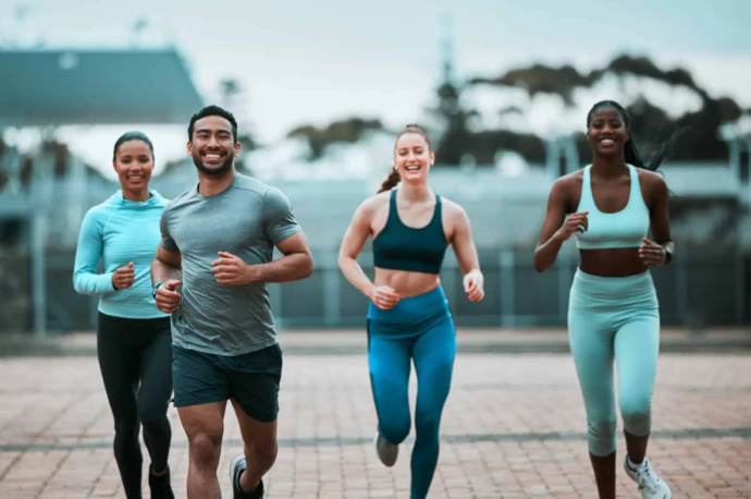 Spor için spor kıyafeti giyiyor musun yoksa üstünde ne varsa onunla mı spor yapıyorsun?