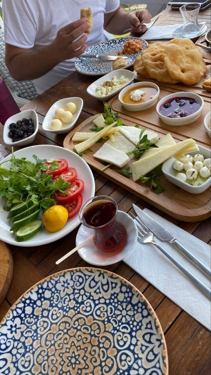 Kahvaltı günün en önemli öğünü mü yoksa abartılıyor mu?