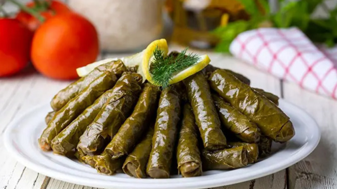 💥Lezzet arenası başlasın! 🥊 Yaprak mı, lahana mı? Sarmaların kapışması🥬🍃?