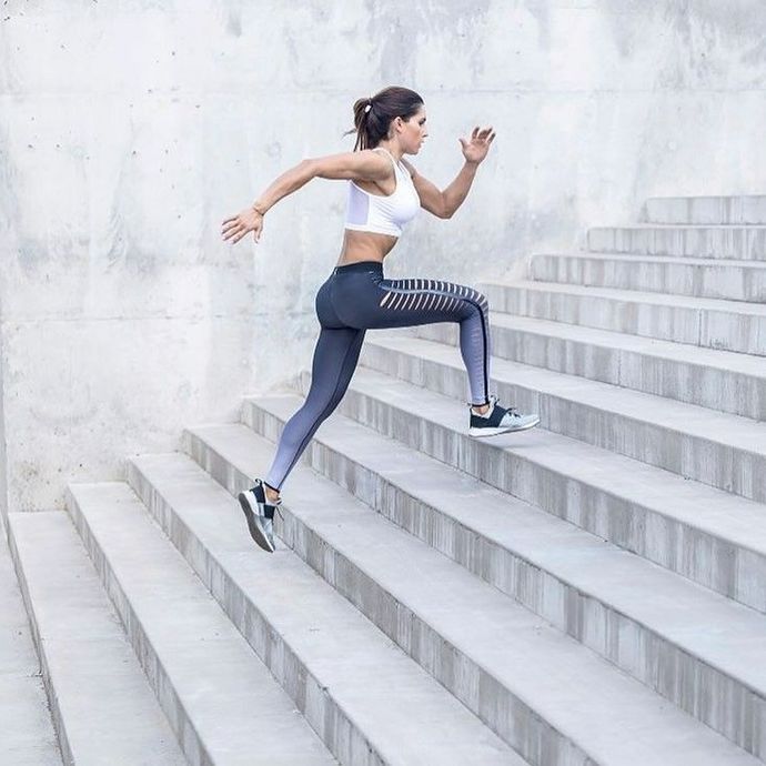Tower Running/Gökdelen Koşusu sporunu, merdivenleri koşarak çıkmanın zihinsel ve fiziksel faydalarını biliyor musun, dener misin?