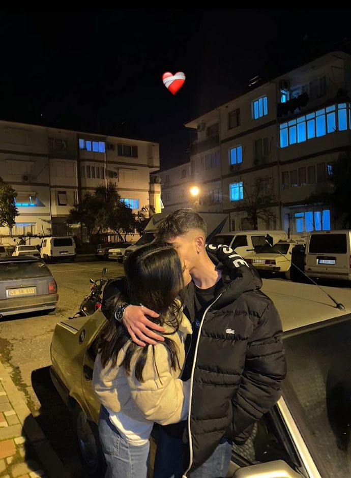 Sevgilin seni gece yarısı yanına çağırsa gider misin?