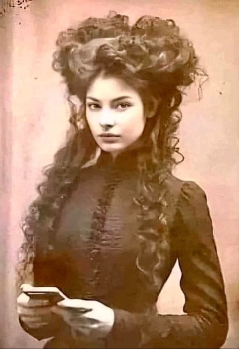 Vampir Diva kimdir?