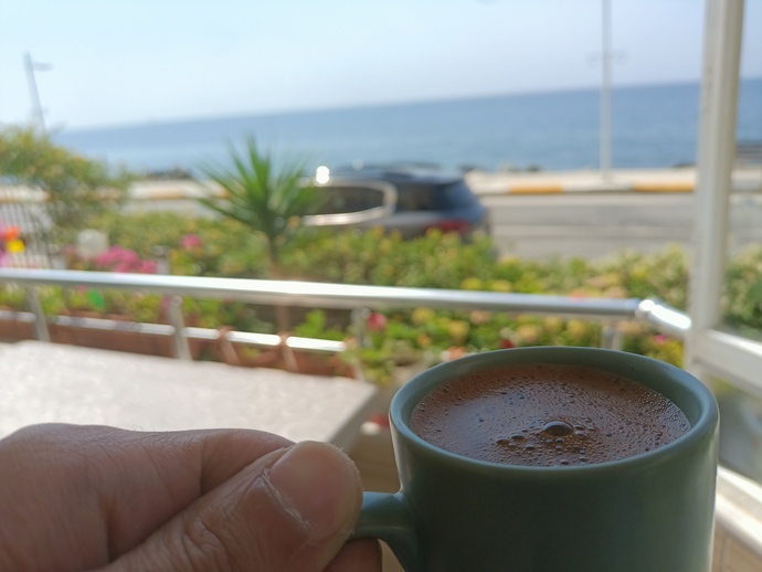 Keyif kahvenizi KSden kimle içmek istersiniz?