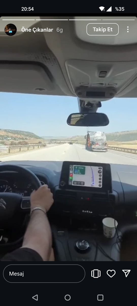 Arabanın ismini modelini bilen var mı?