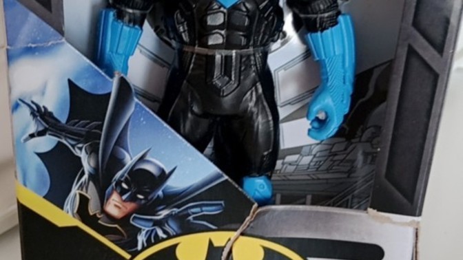 Yeni Batman figürüm nasıl gözüküyor?