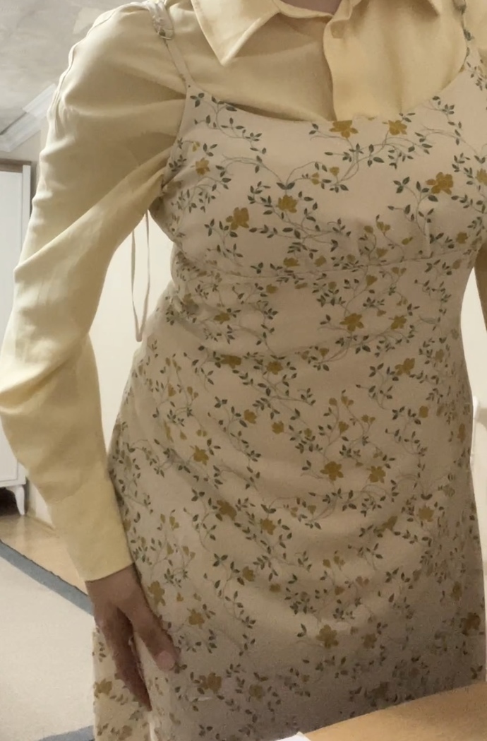 Bu elbisenin içine krem body giysem daha mı iyi olur?