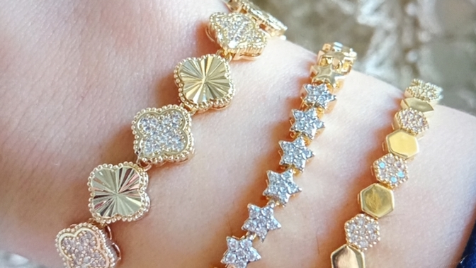 Hangi Bileklik Güzel?