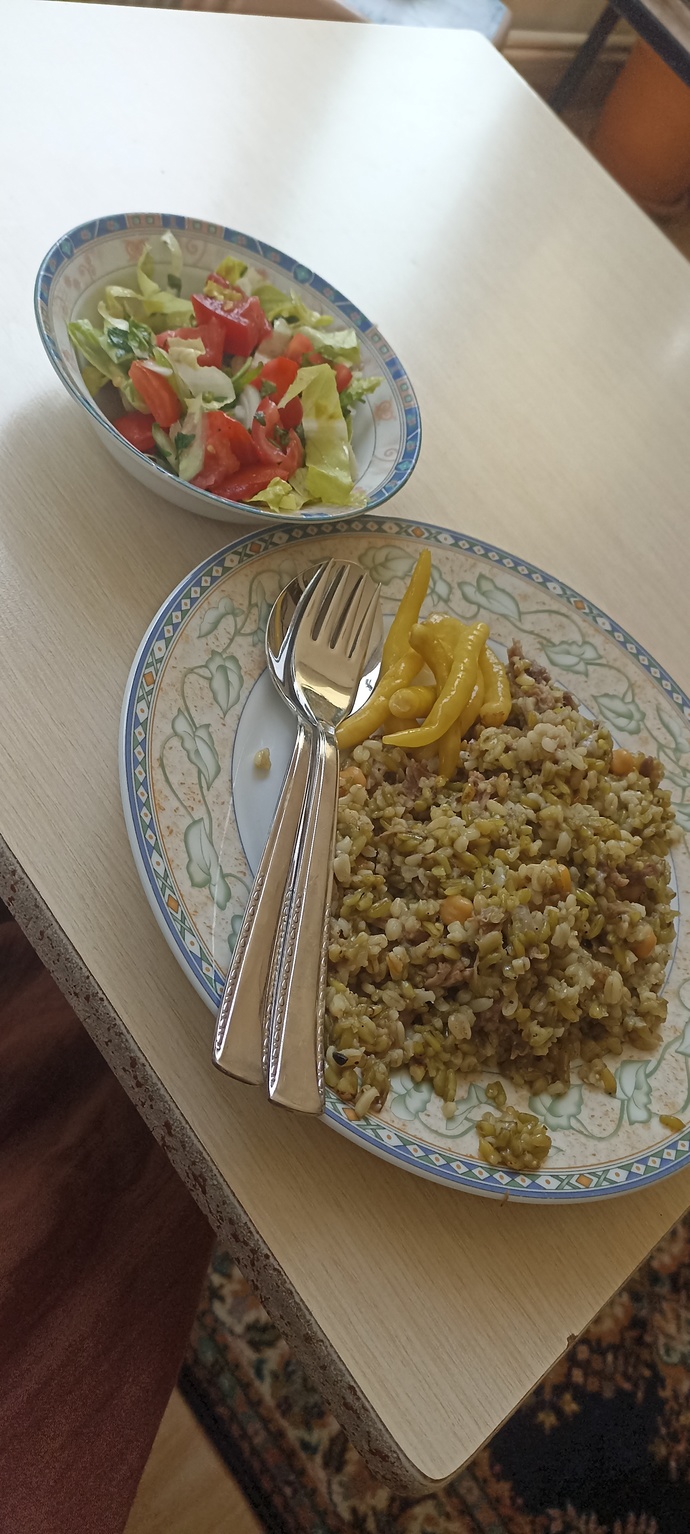 Misafirlikte boyle tabak yermisiniz?