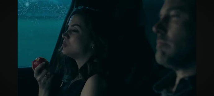 Ana De Armas sizce abartı mi?