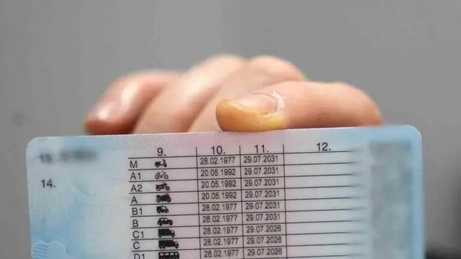 Ehliyetin var mı?