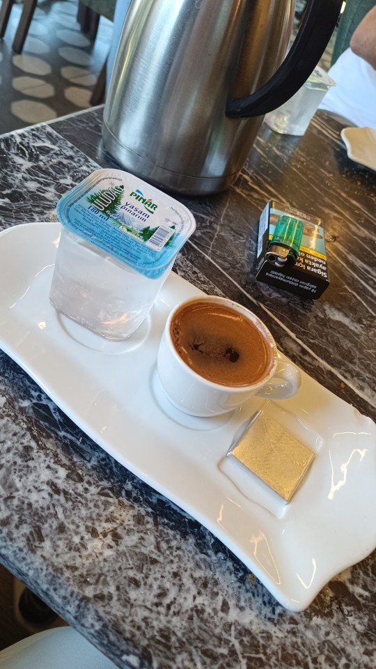 Önce kahve mi, kahvaltı mı?