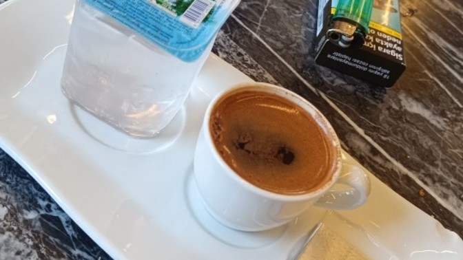 Önce kahve mi, kahvaltı mı?