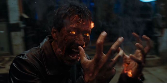 Johnny Blaze′in Ghost Rider′a dönüşüm sahnesi daha çok ölüşüm sahnesi olmamış mı?
