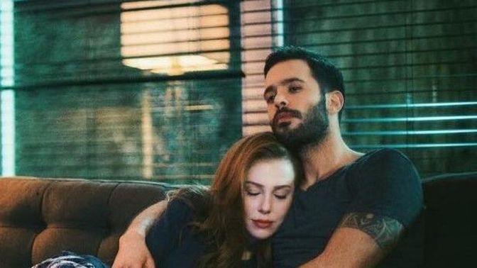 Aşkta en iyi anlaşma yolu iki tarafın da yönetici olmaları mı, iki tarafın da uyumlu olmaları mı, biri yönetici biri uyumlu mu?