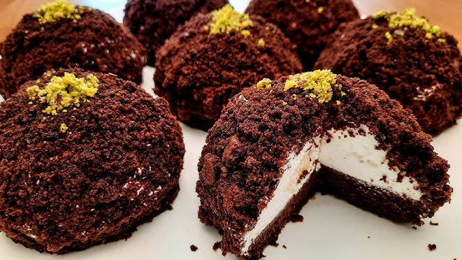 🍫 Tatlı Krizlerinin Finalinde Kim Kazanır? Köstebek Pasta mı, İzmir Bombası mı💣🍰 ?