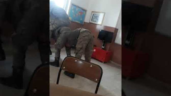 Türk Askeri'nin bu görüntüleri hakkında ne düşünüyorsunuz? Askerlere disiplin için ağır cezalar verilmeli mi?