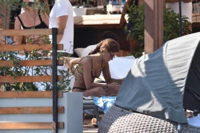 Eşiniz olmadan tek başına tatile çıkar mısınız?