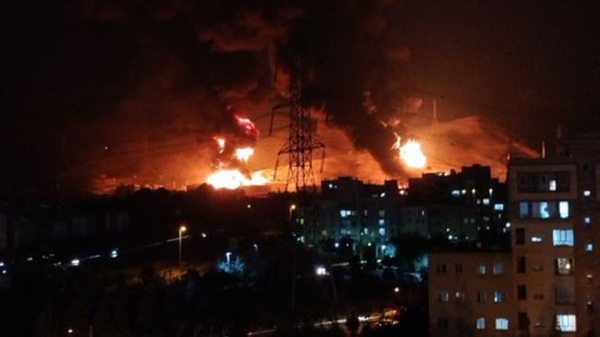 İran an itibari ile İsrail'deki petrol tesislerini bombaladı?