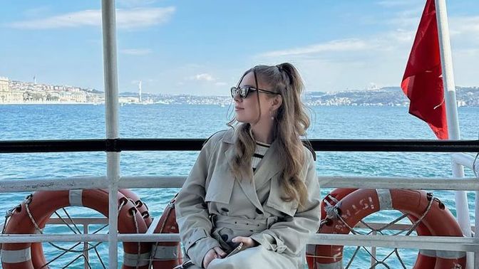 İstanbul'da vapura binmek terapi gibi değil mi?