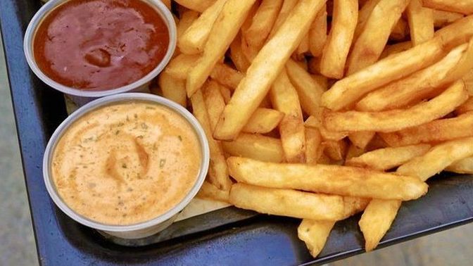 Hazır donuk patates mi, evde elde doğranmış patates mi tercih edersin?