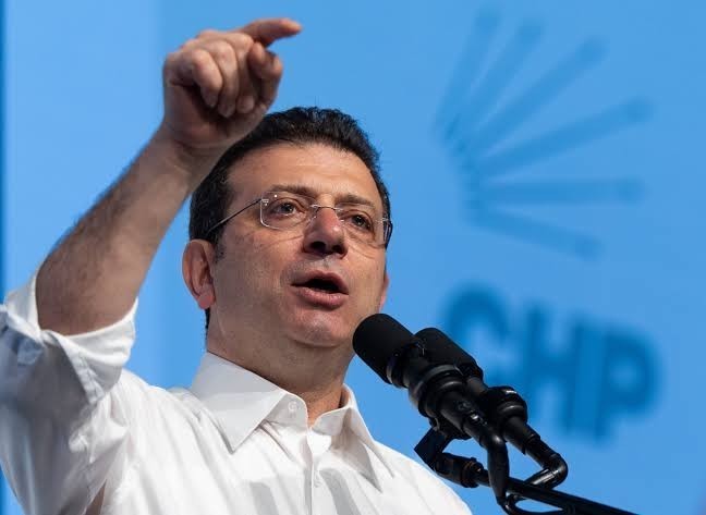 Türkiyenin köklü bir değişime ihtiyacı var mı ve bunun için kime oy vereceksin gelecek de?
