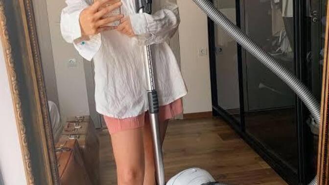 Temizlik yaparken birinin izlemesi sizi rahatsız eder mi?