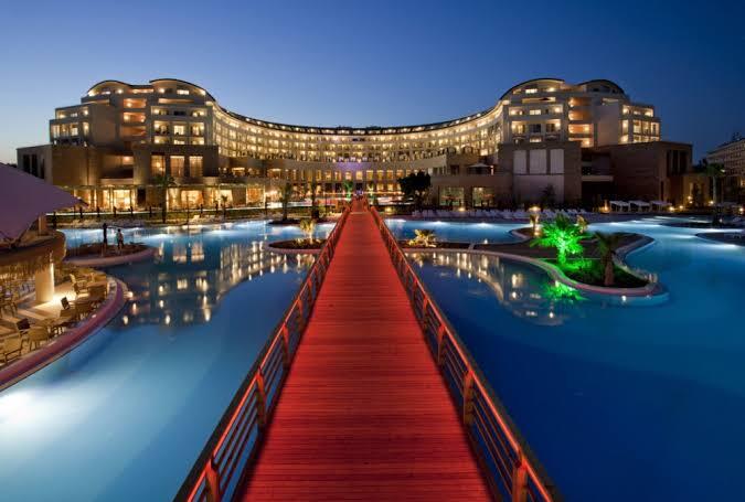 Her şey dahil otel tatili mi? Karavan kamp tatili mi? Hangisi daha eğlenceli?