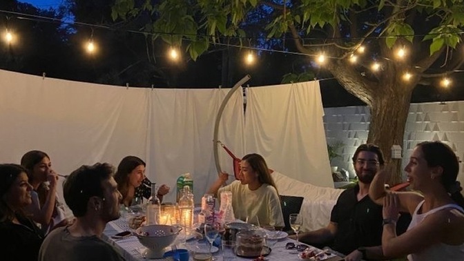 Hafif, lezzetli, özenli bir yaz akşamı için nasıl bir menü hazırlarsınız?