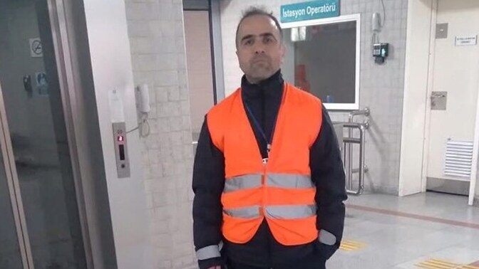 Metroda sigara içen şahsı uyaran güvenlik görevlisi, şahıs tarafından dövülerek öldürüldü. Şiddet olayları nasıl önlenebilir?
