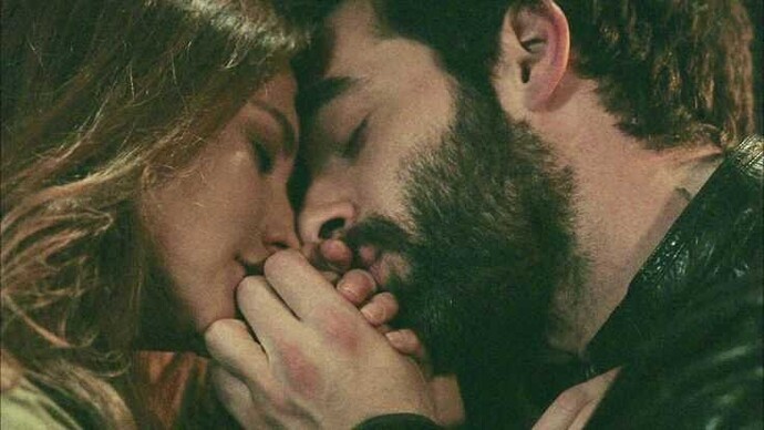Gel, gündüzle gece olalım dediğiniz birisi var mı?