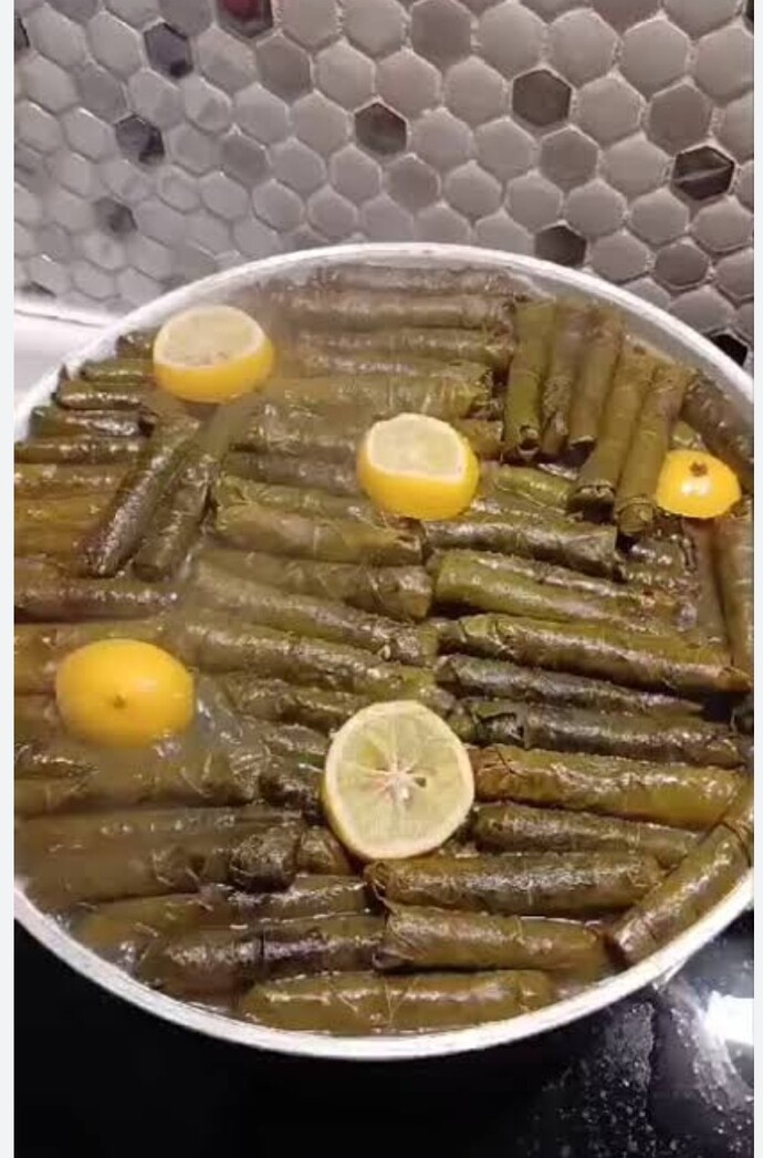 Var mı tokat Erbaa zeytinyağlı dolma seven?