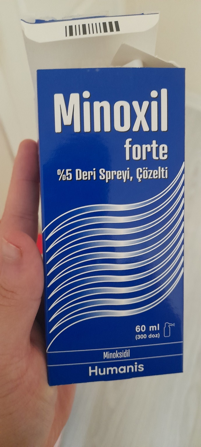 Arkadaşlar benim babam kullanıyor da bunu gerçekten hafif kel saçları çıkarıyor mu bu sprey?
