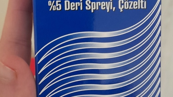 Arkadaşlar benim babam kullanıyor da bunu gerçekten hafif kel saçları çıkarıyor mu bu sprey?