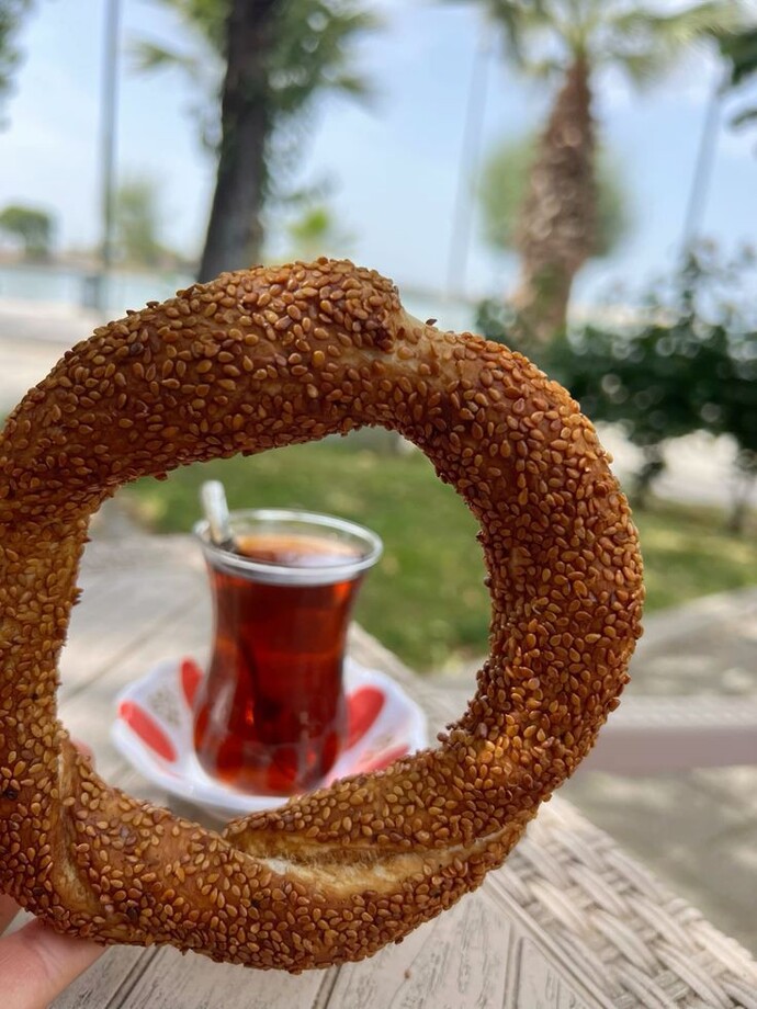 Kahvaltıda simit iyi gider mi?