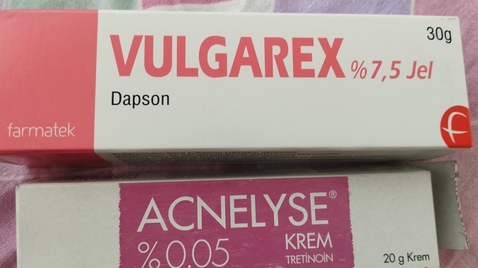 Cildiye doktoru bu iki kremi verdi ama kullandığımdan beri cildim daha da bozulmuş gibi gelyo daha önce kullanan var mı biliyomsnz?