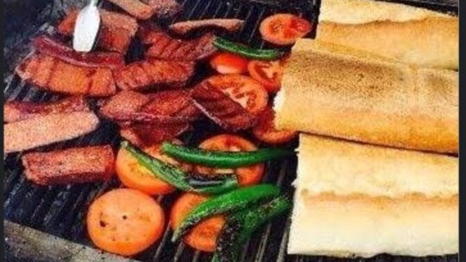 Mangal da sucuk Ekmek sever misiniz en son ne zaman yediniz?