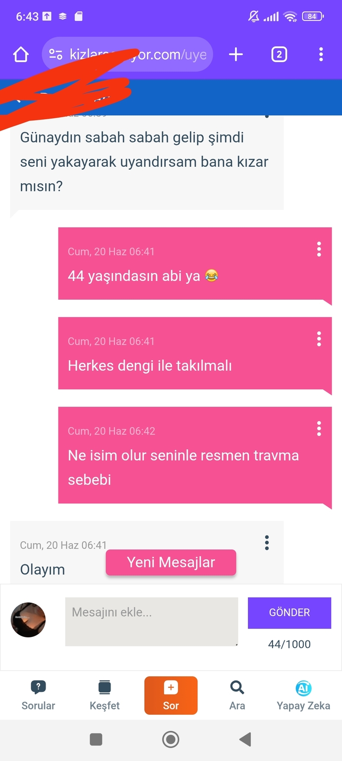 İlişkilerde yaş onemlimi? Herkes dengi ile takılmalı bence ya midemiz var 🤢?