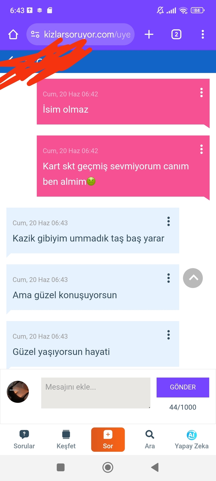 İlişkilerde yaş onemlimi? Herkes dengi ile takılmalı bence ya midemiz var 🤢?