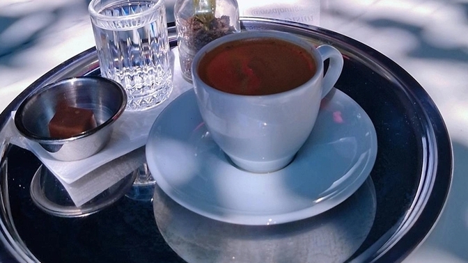 Türk kahvesini sabah mı içersin, yoksa yemek sonrası mı daha keyifli gelir?