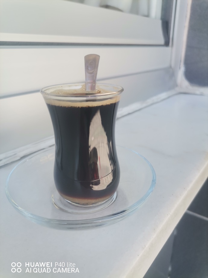 Benle kahve içmek isteyen var mı ?