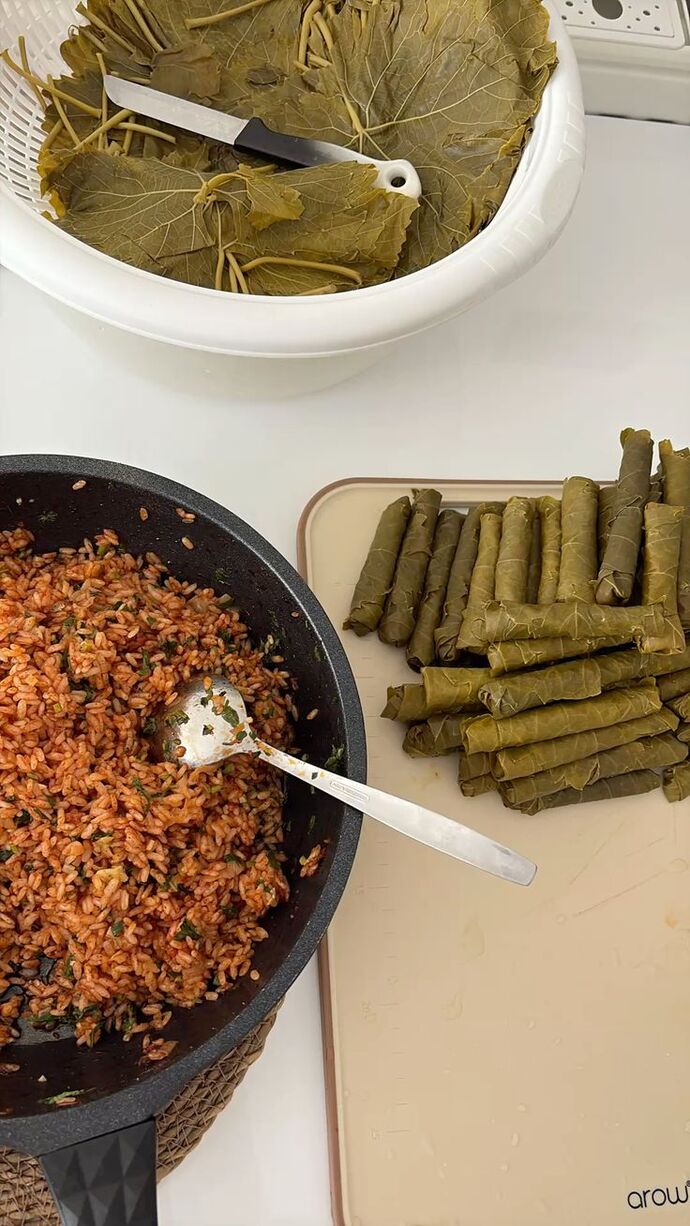 Ben bugün bir tencere sarma sardım peki siz ne yaptınız?